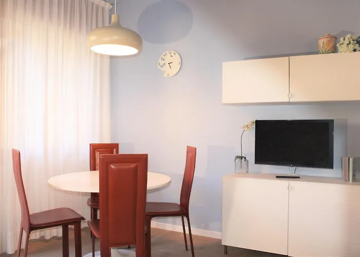 Ground-floor Flat With Pool *